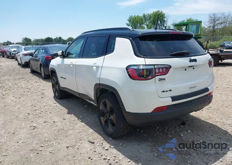 2021 Jeep Compass Altitude 4X4 z USA, uszkodzony, nr VIN 3C4NJDBB7MT593308